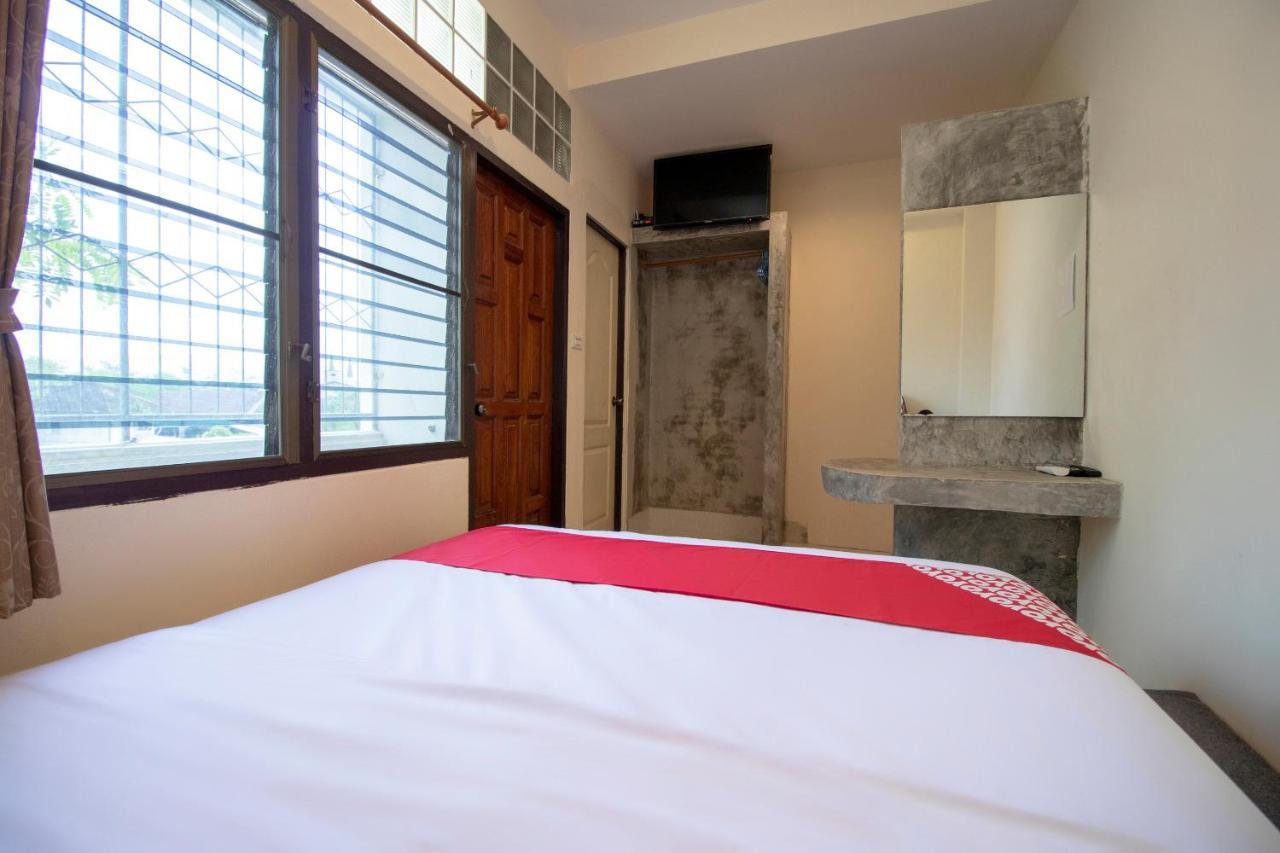 Oyo 671 Laluna River House تشانتابوري المظهر الخارجي الصورة