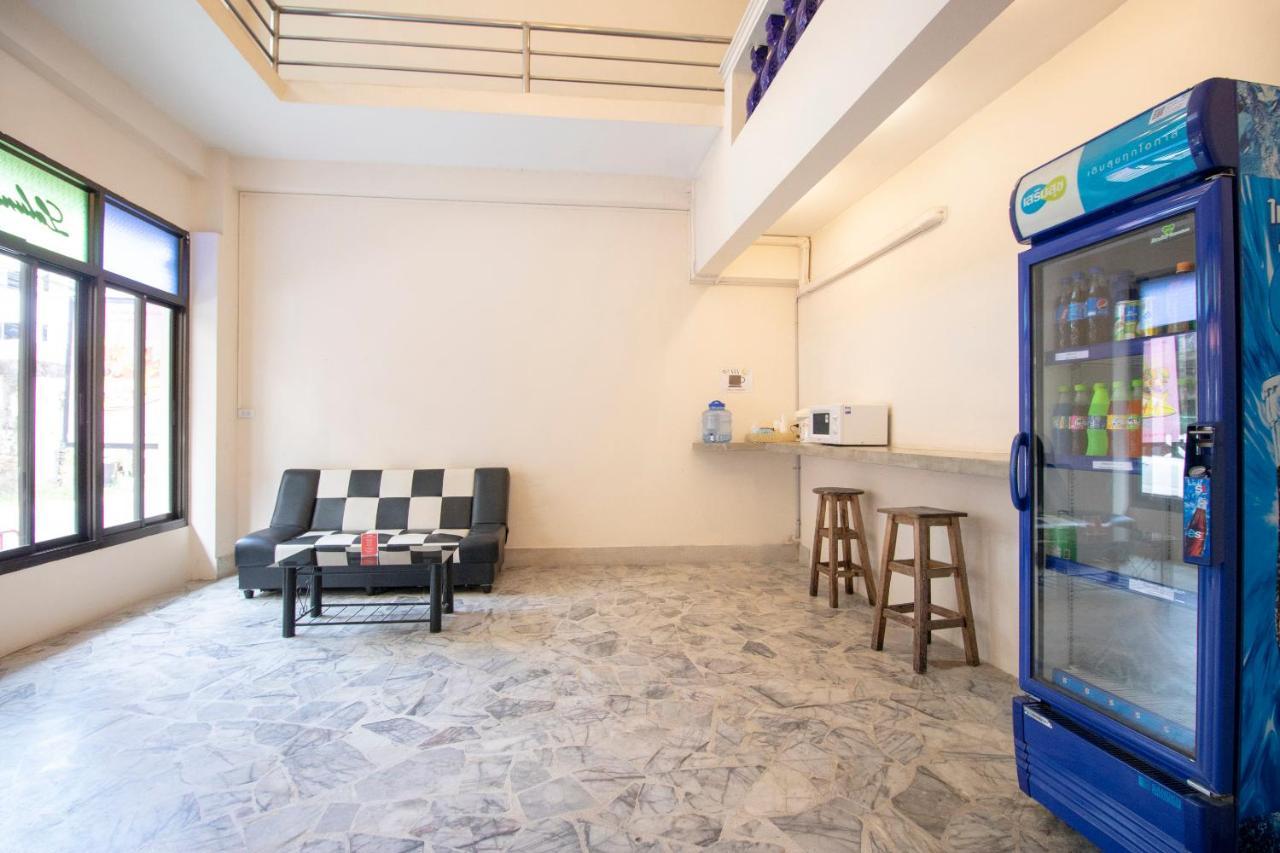 Oyo 671 Laluna River House تشانتابوري المظهر الخارجي الصورة