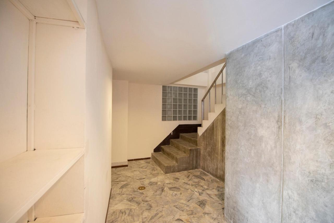 Oyo 671 Laluna River House تشانتابوري المظهر الخارجي الصورة