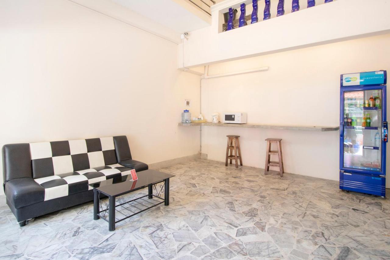 Oyo 671 Laluna River House تشانتابوري المظهر الخارجي الصورة